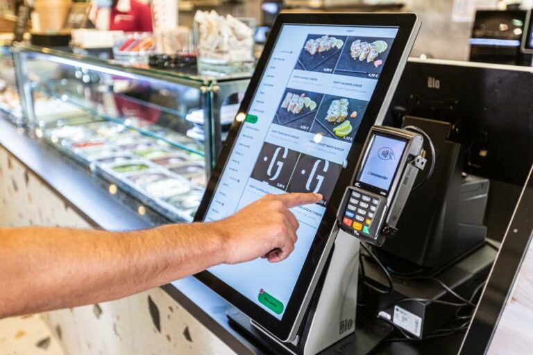 L’avenir des bornes de commande : vers l’intégration de l’IA et de la personnalisation